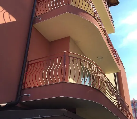 Гостевой дом Jane 3*